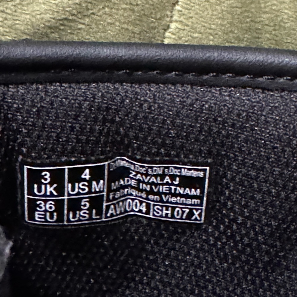 Kids' Dr. Martens Zavala Combat Lace Up Boot. - Picture 10 of 10